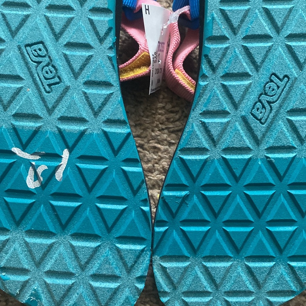 Teva | Kids Multi-Colored Pink Sport Sandals Adjustable Velcro Straps - Picture 4 of 8
